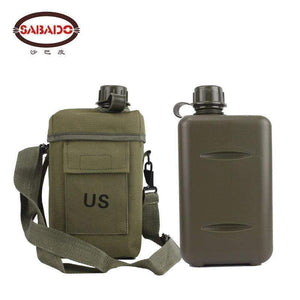 PBA-free Plastic Military Canteen 2L Capacity Choice of Skin for Maneuvers Camping Hiking Climbing